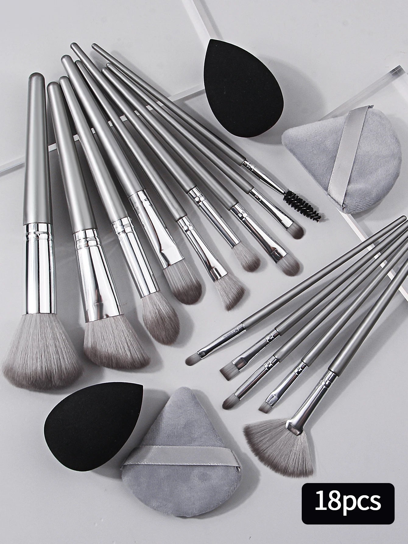 18-Piece Professional Makeup Brush Set - Magic Market